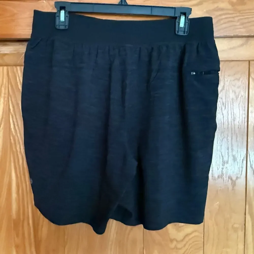 Black Lululemon Men’s T.H.E. Short Linerless 7